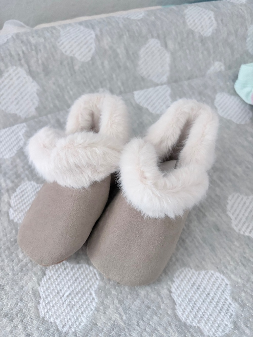 Faux fur baby booties